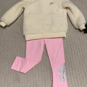 NWT Nike toddler outfit